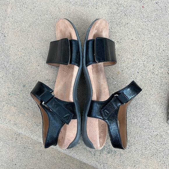 Vionic Marsala Metallic Adjustable Black Sandals Sz 7.5 WIDE Podiatrist Designed - Picture 6 of 11